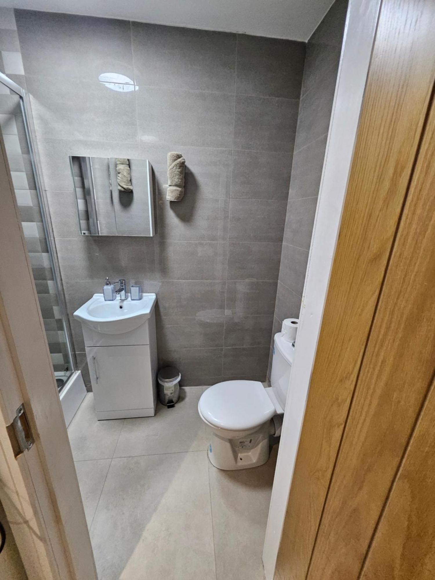 Central Chambers Suites - Suite 1 Leek Eksteriør billede